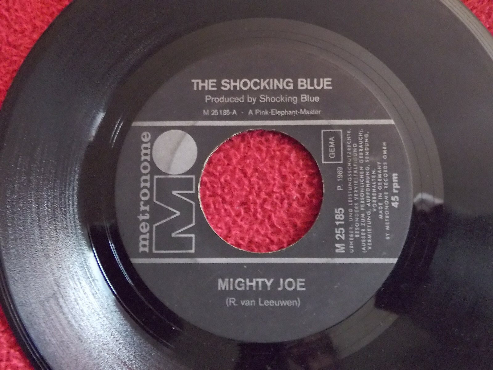 Shocking Blue – Mighty Joe / Wild Wind (7″-Single, Metronome, 1969)