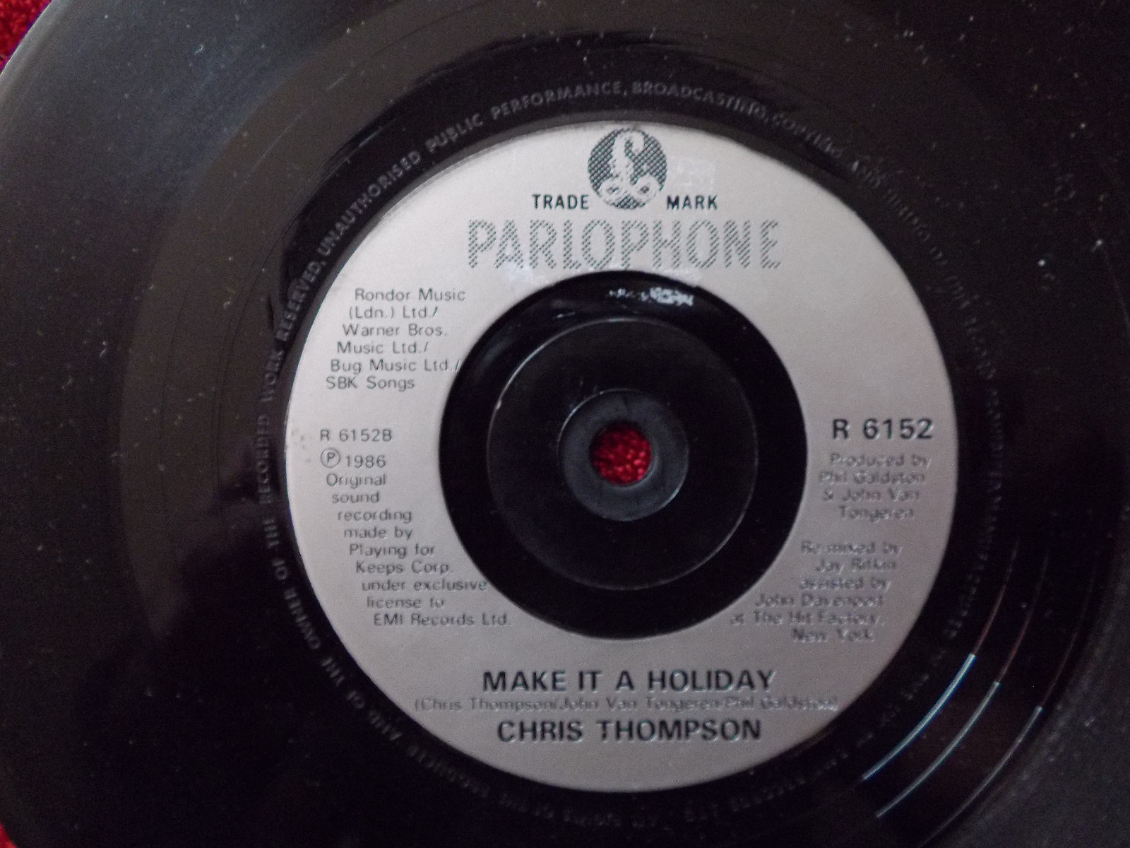 Chris Thompson – It´s not over / Make it a holiday (Parlophone, R 6152, 45 U/min, 1986), Bild 2