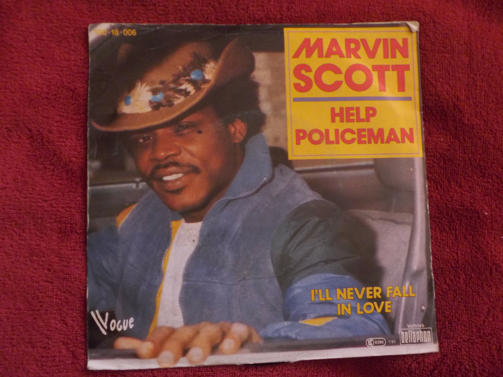 Marvin Scott – Help Policeman / I´ll Never Fall in Love (Vogue Records, 1983), Bild 2