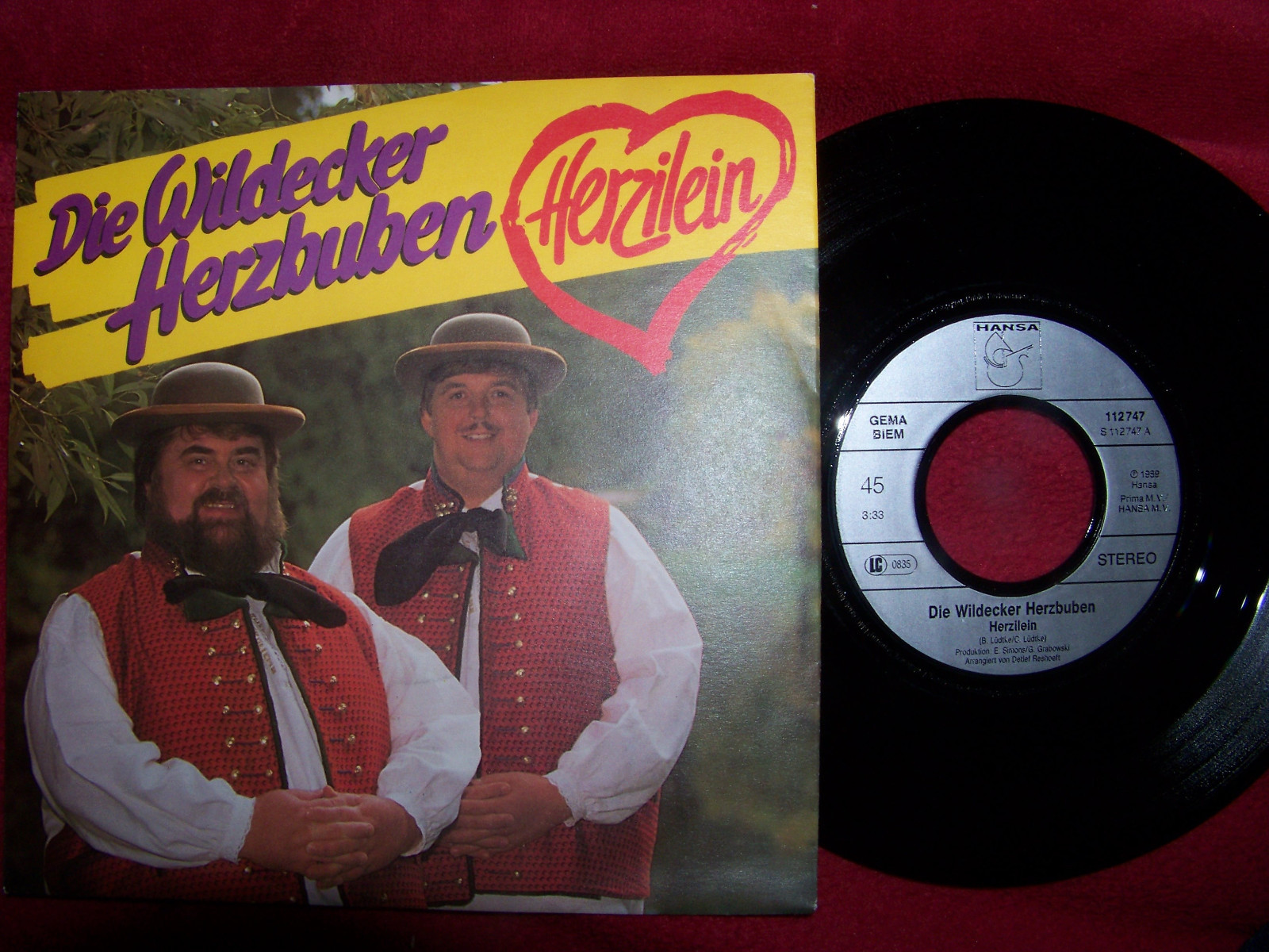 Die Wildecker Herzbuben – Herzilein / Ich fange deine Tränen mit meinem Herzen auf (Single)