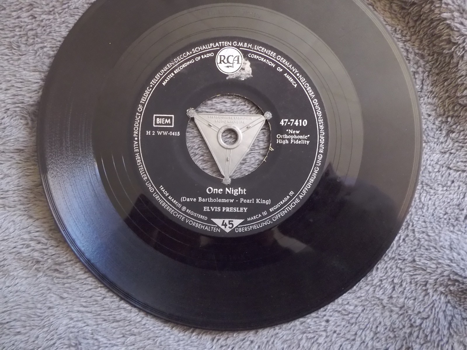 Elvis Presley – One Night / I Got Stung | RCA Records 47-7410