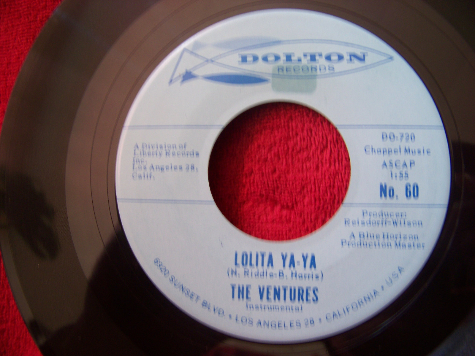 The Ventures – Lucille / Lolita ya-ya – US-Single, Bild 2