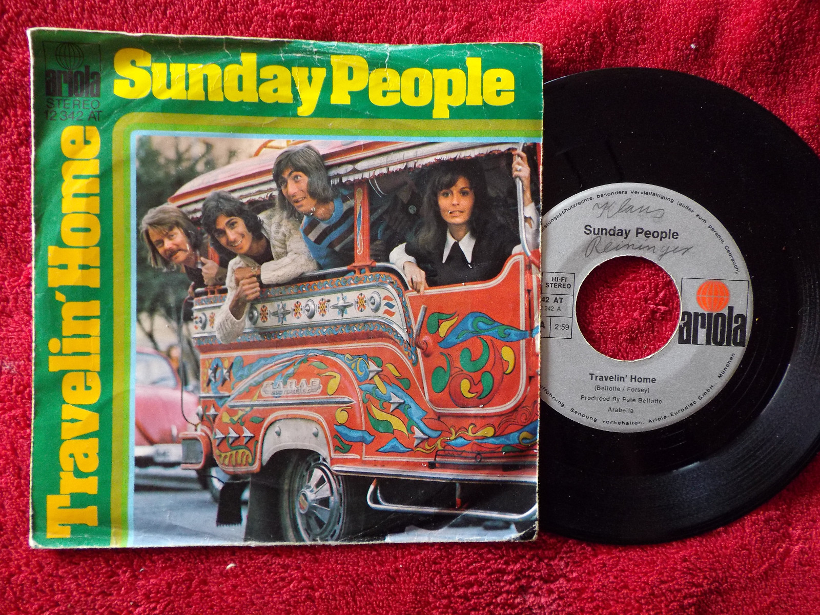 Sunday People – Travelin´ home / Consequently yours (Ariola Records, 12 342 AT)