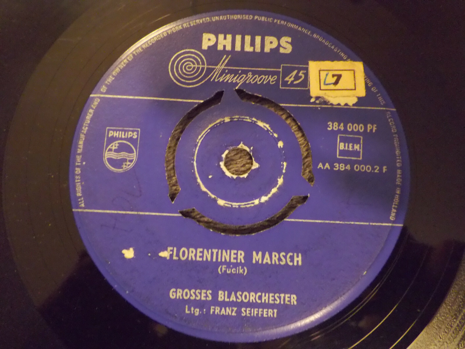 Grosses Blasorchester – Alte Kameraden / Florentiner Marsch (Philips Records, 384 000 PF), Bild 2
