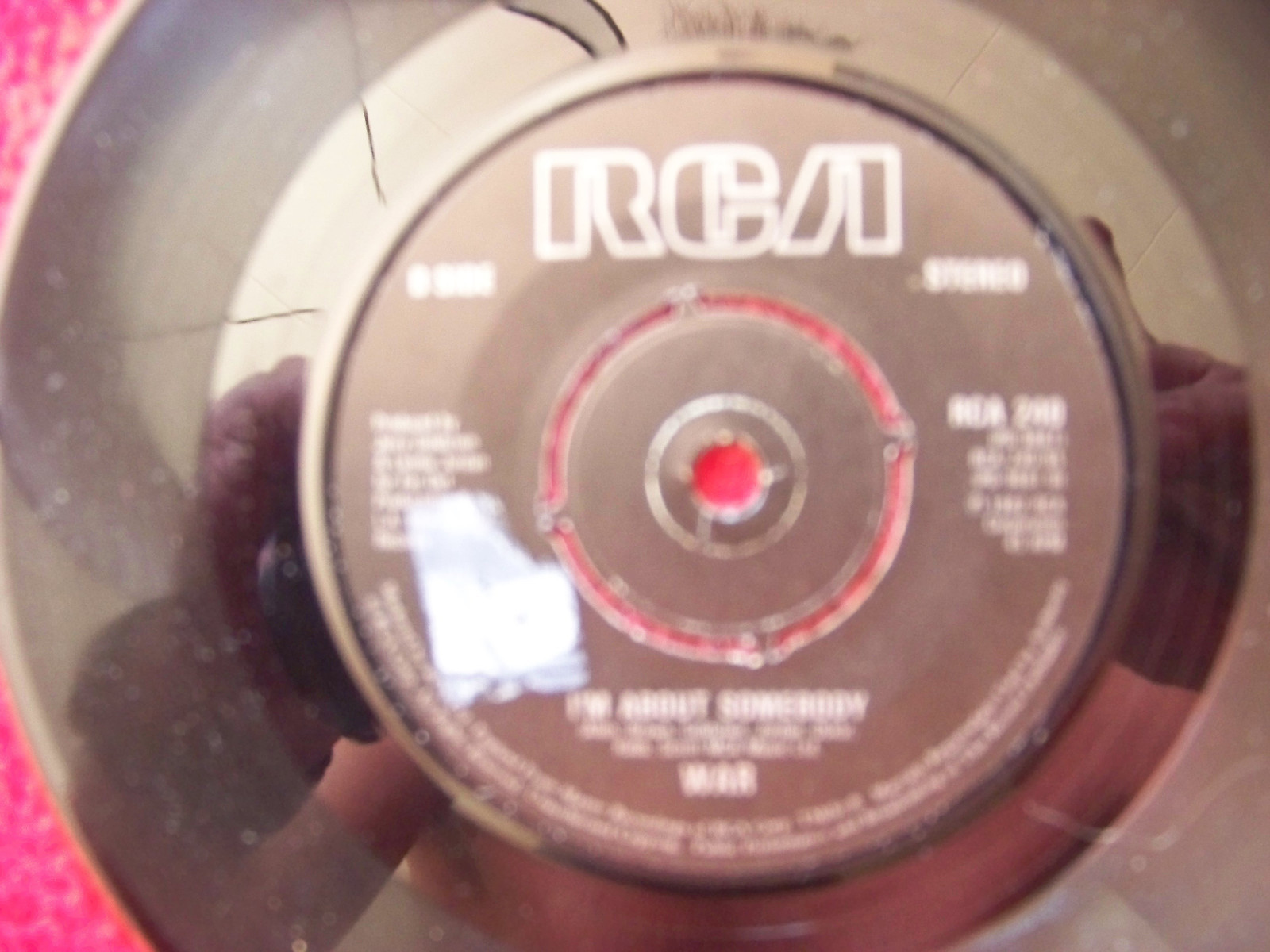 War – Just because / I´m about somebody (RCA 240, UK, 1982), Bild 2