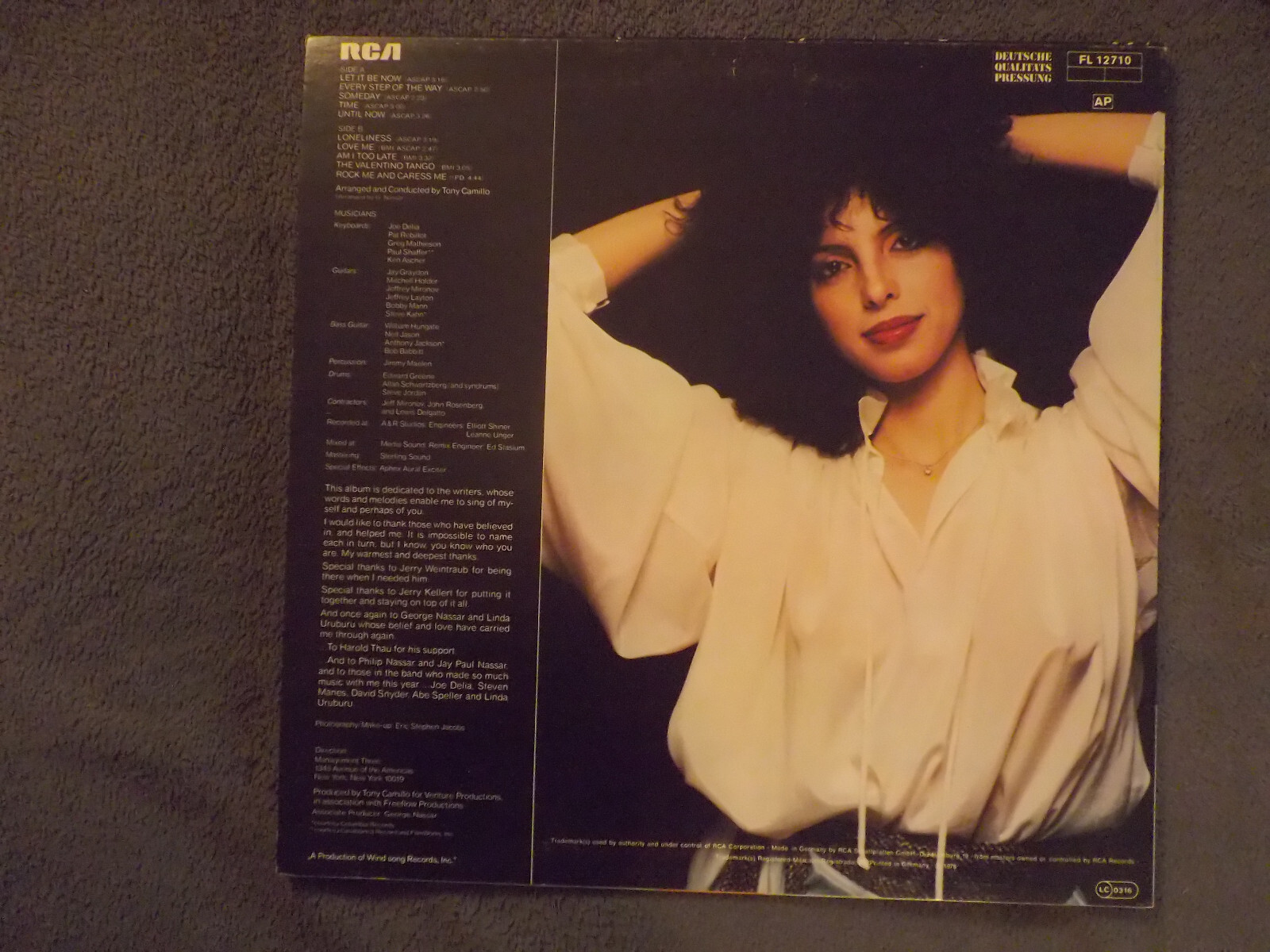 Helen Schneider – Let it be now (LP, RCA Records, 1978), Bild 2