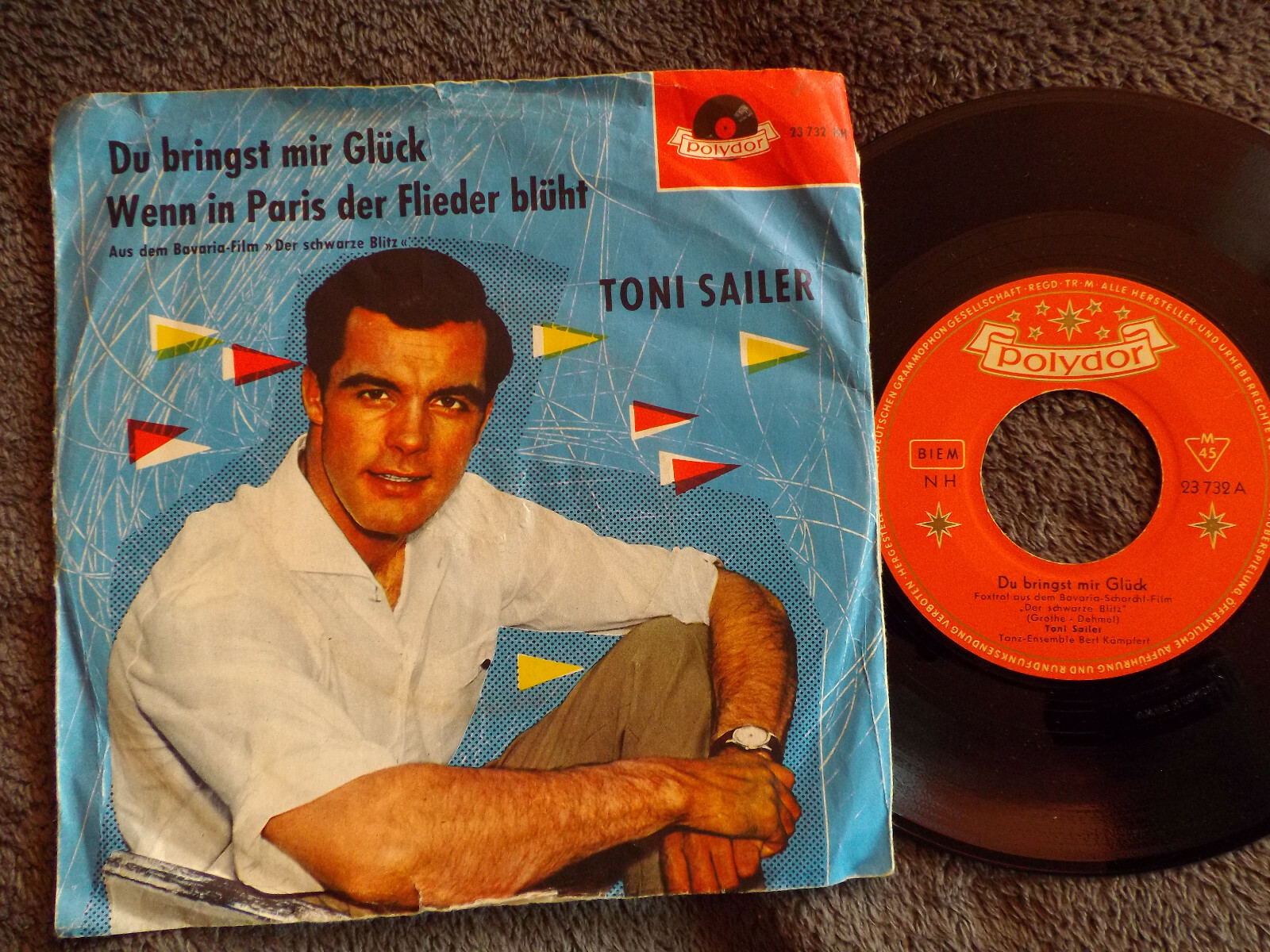 Toni Sailer – Du bringst mir Glück / Wenn in Paris der Flieder blüht | Polydor 23 732