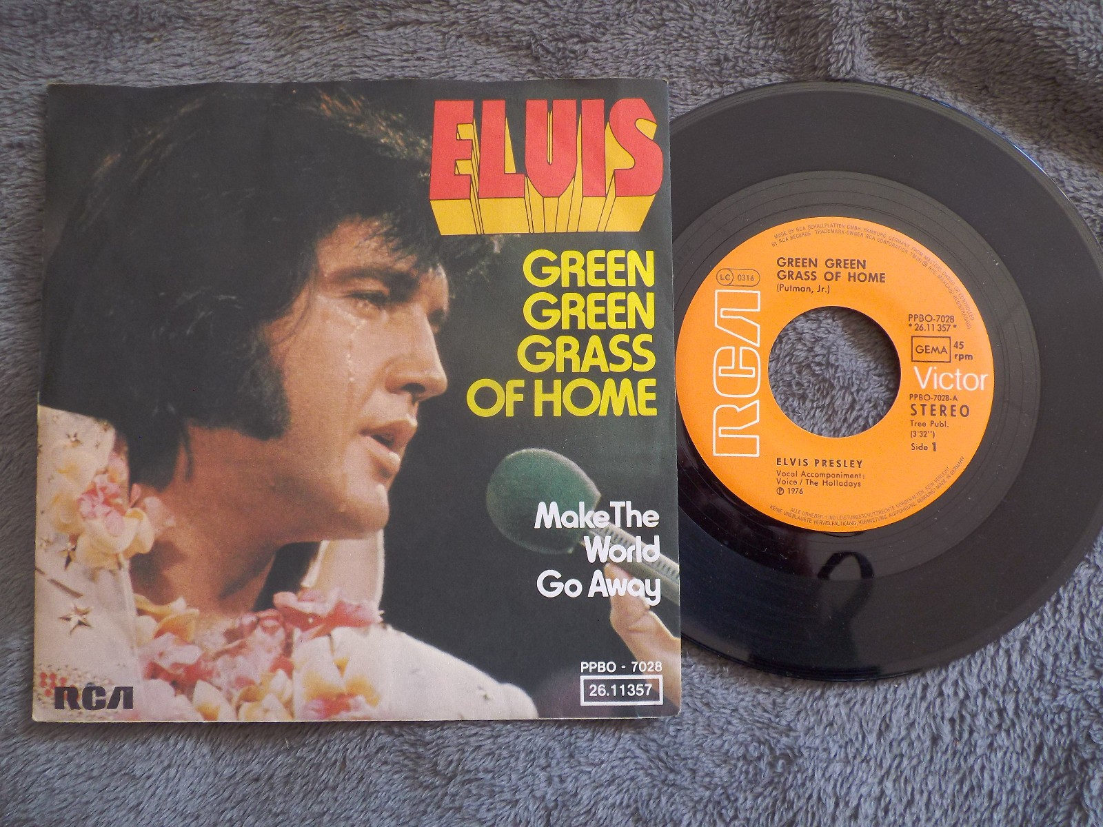 Elvis Presley – Green green grass of home / Make the world go away | RCA Victor, PPBO-7028, 1976