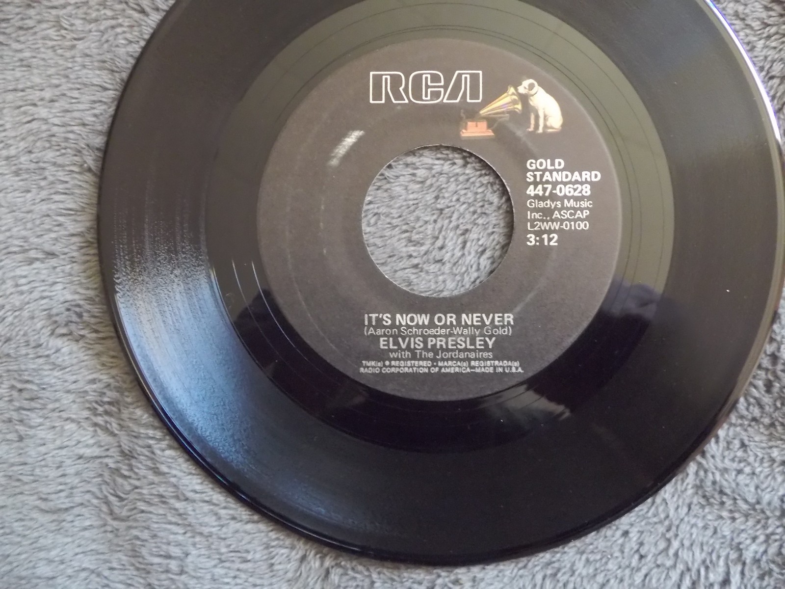 Elvis Presley – It´s now or never / A mess of blues · RCA Records 447-0628 · USA
