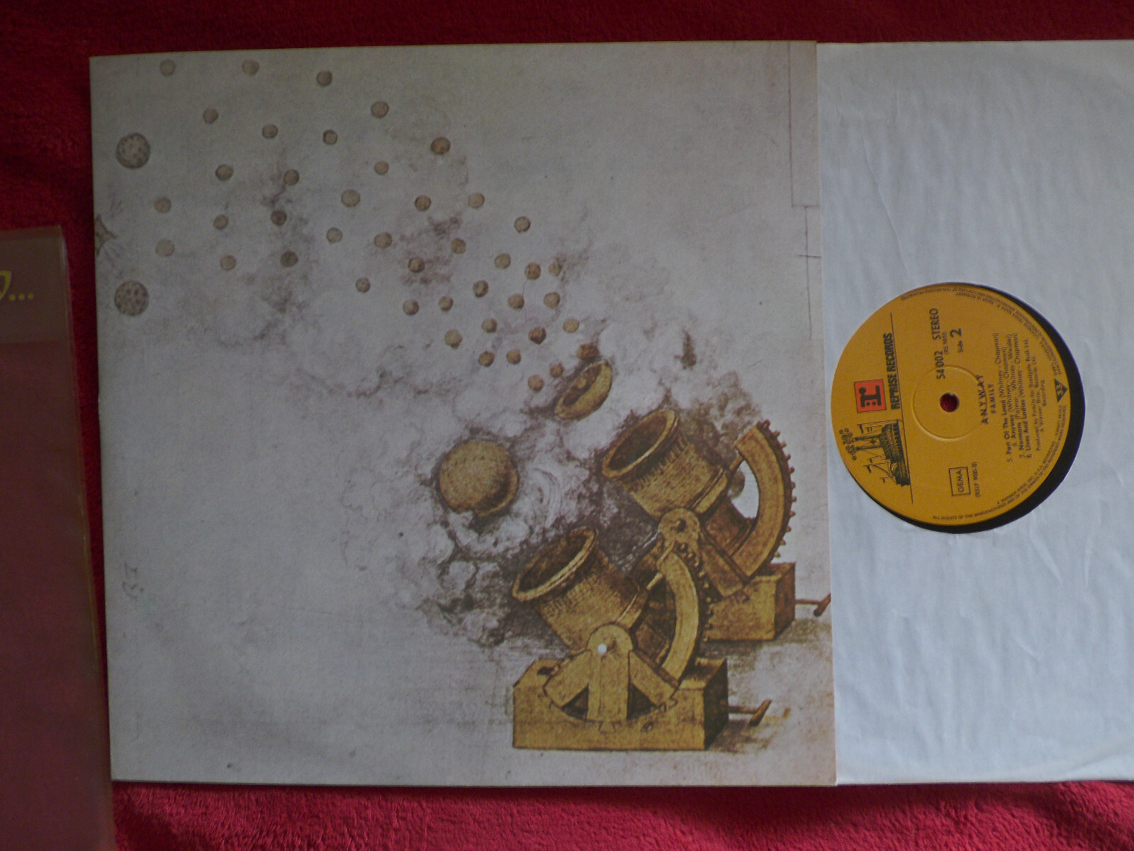 Family – Anyway... (LP, Reprise Records 54 002), Bild 2