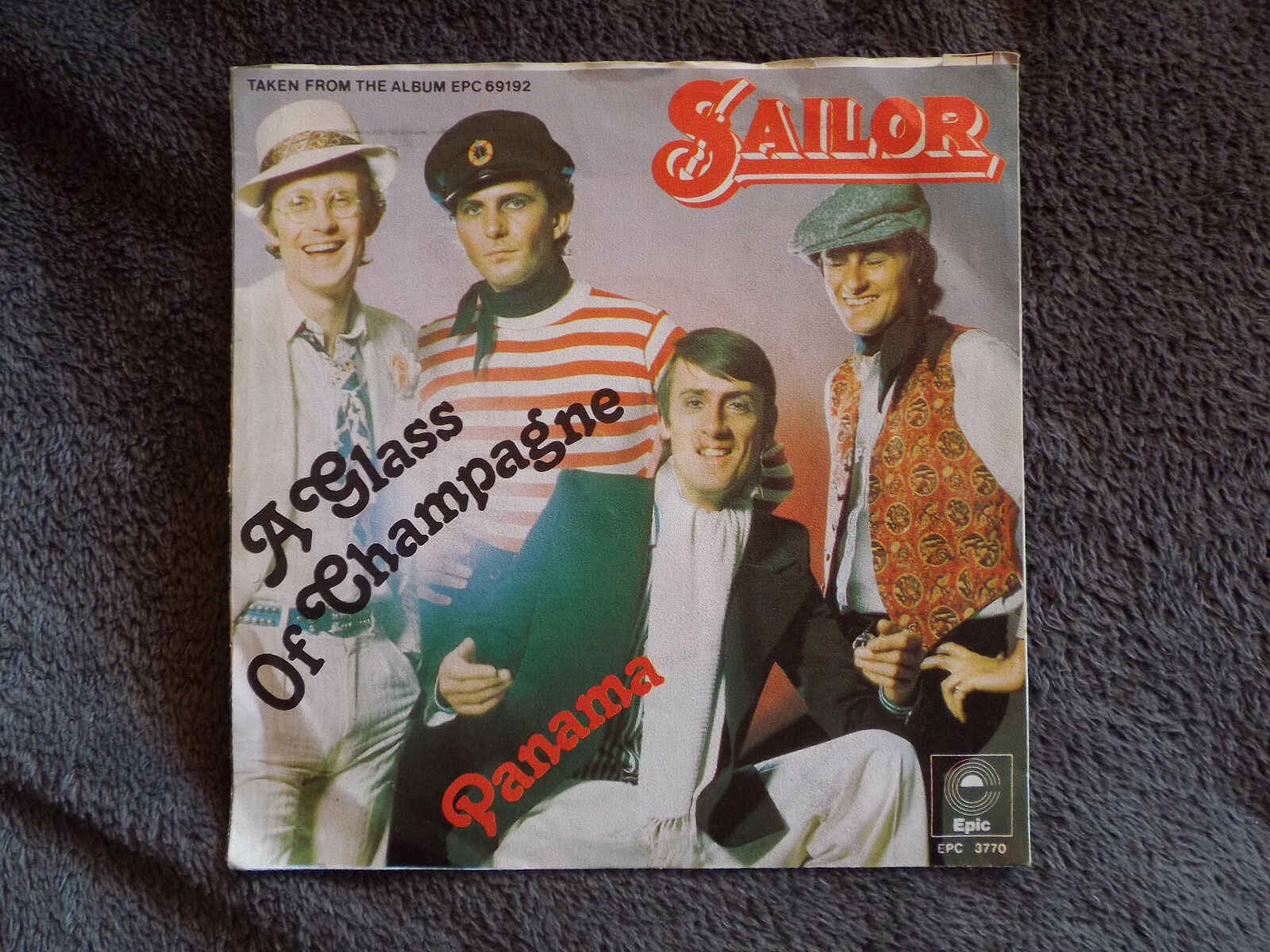 Sailor – A glass of Champagne / Panama | Epic 45 U/min Single, Bild 2