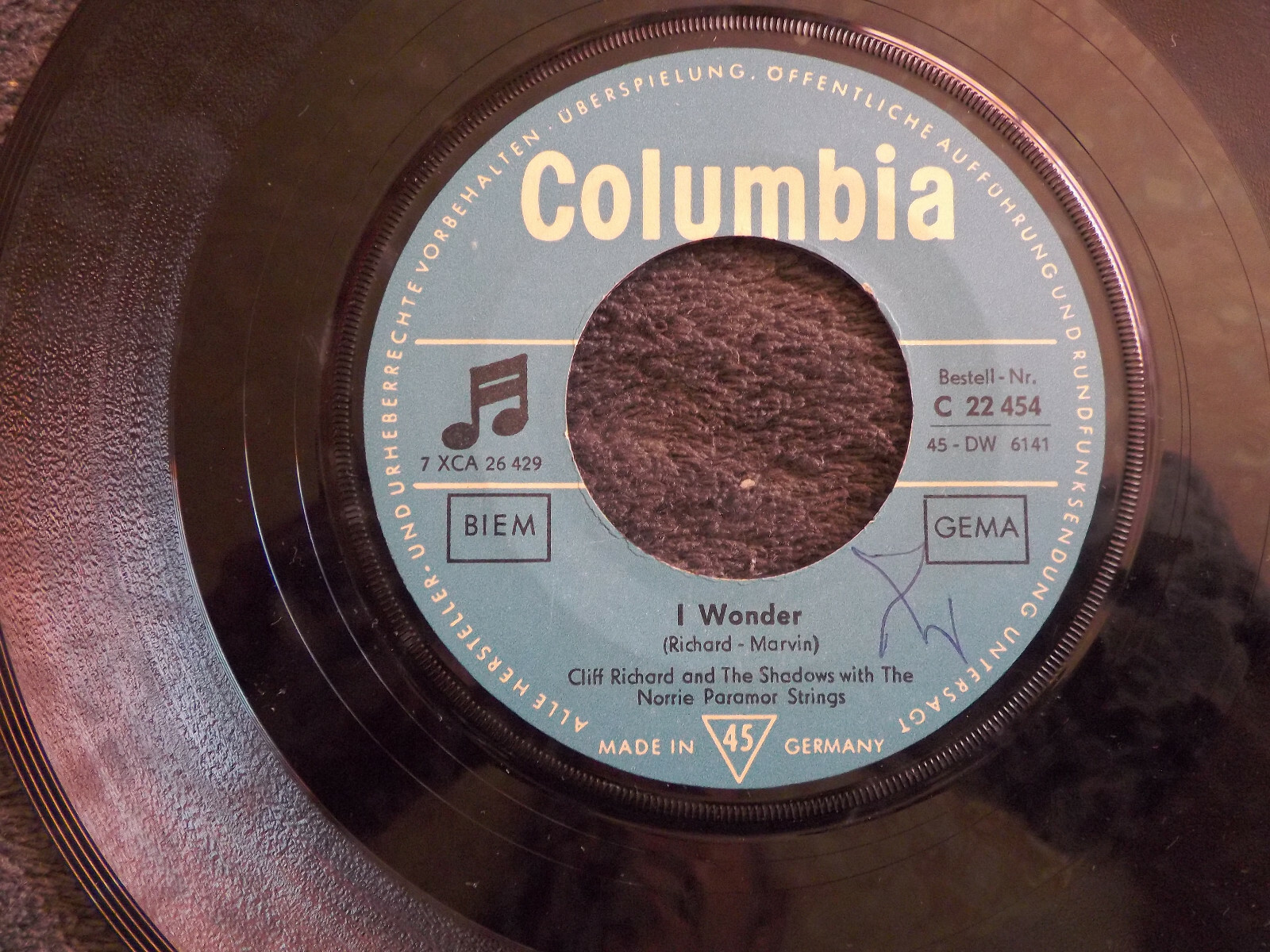 Cliff Richard – Lucky Lips / I Wonder (Columbia Records), Bild 7