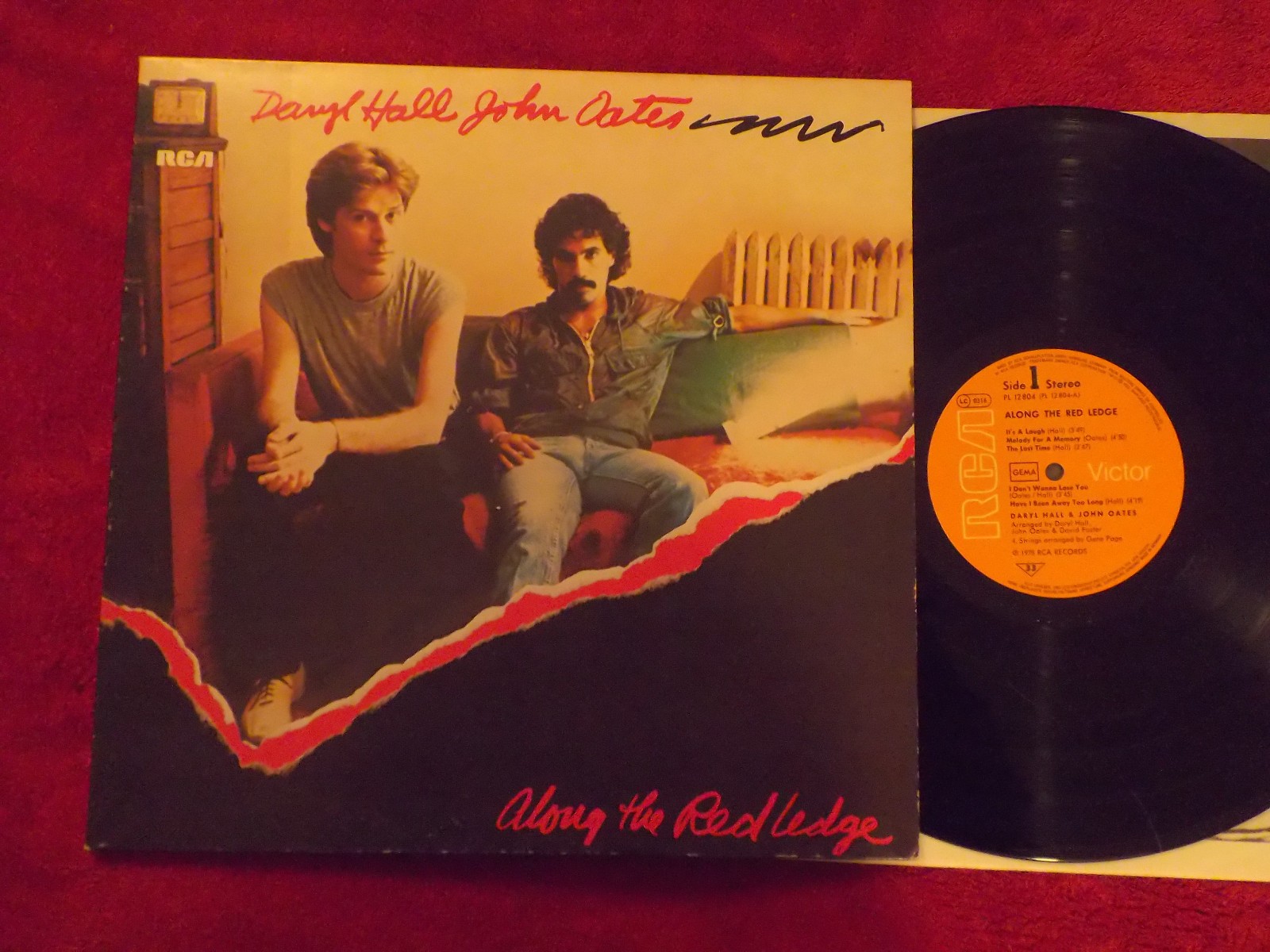 Daryl Hall & John Oates – Along the Red Ledge (RCA, PL  12804, 1978)