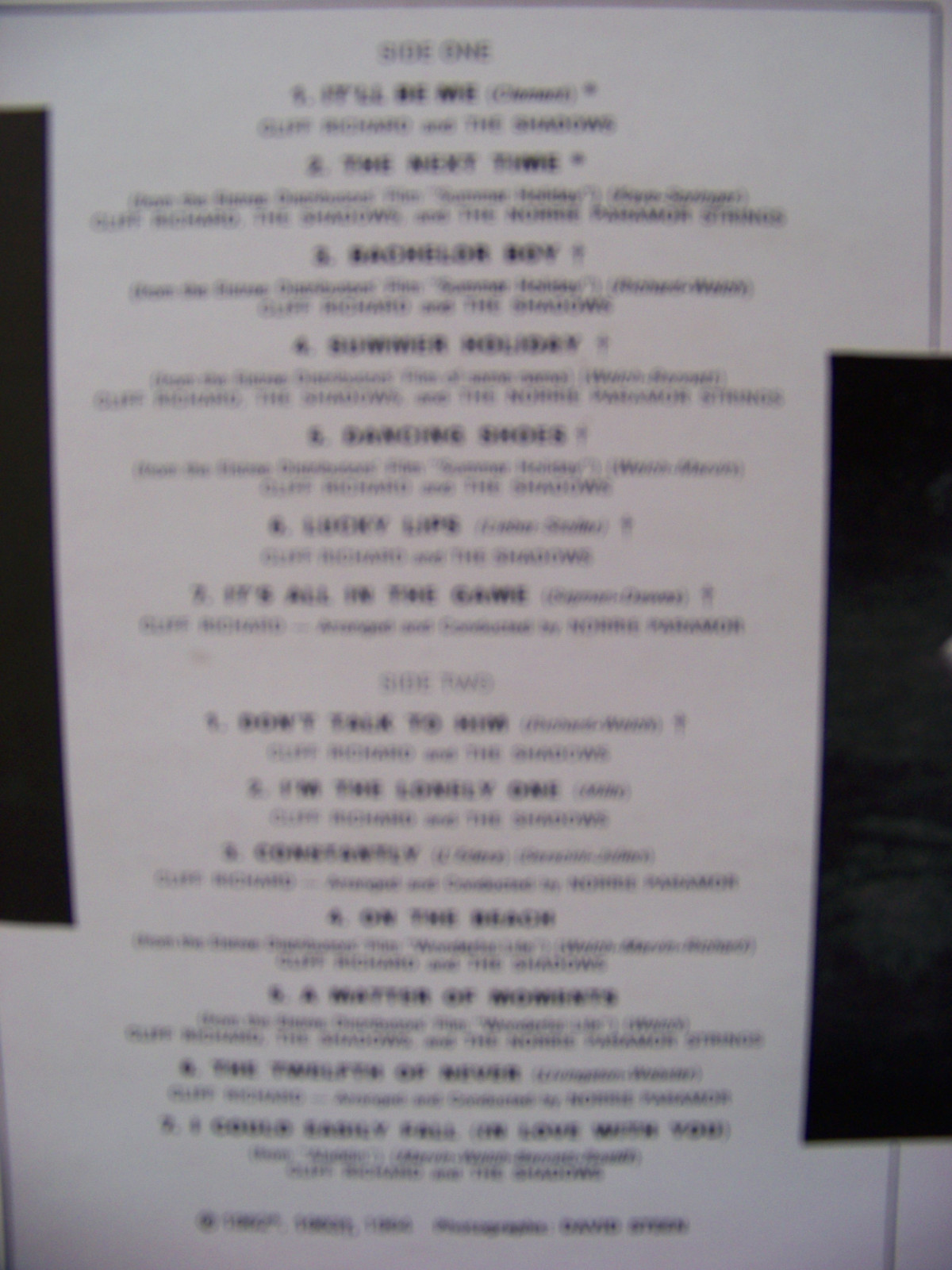 Cliff Richard – More hits by Cliff (LP), Bild 2