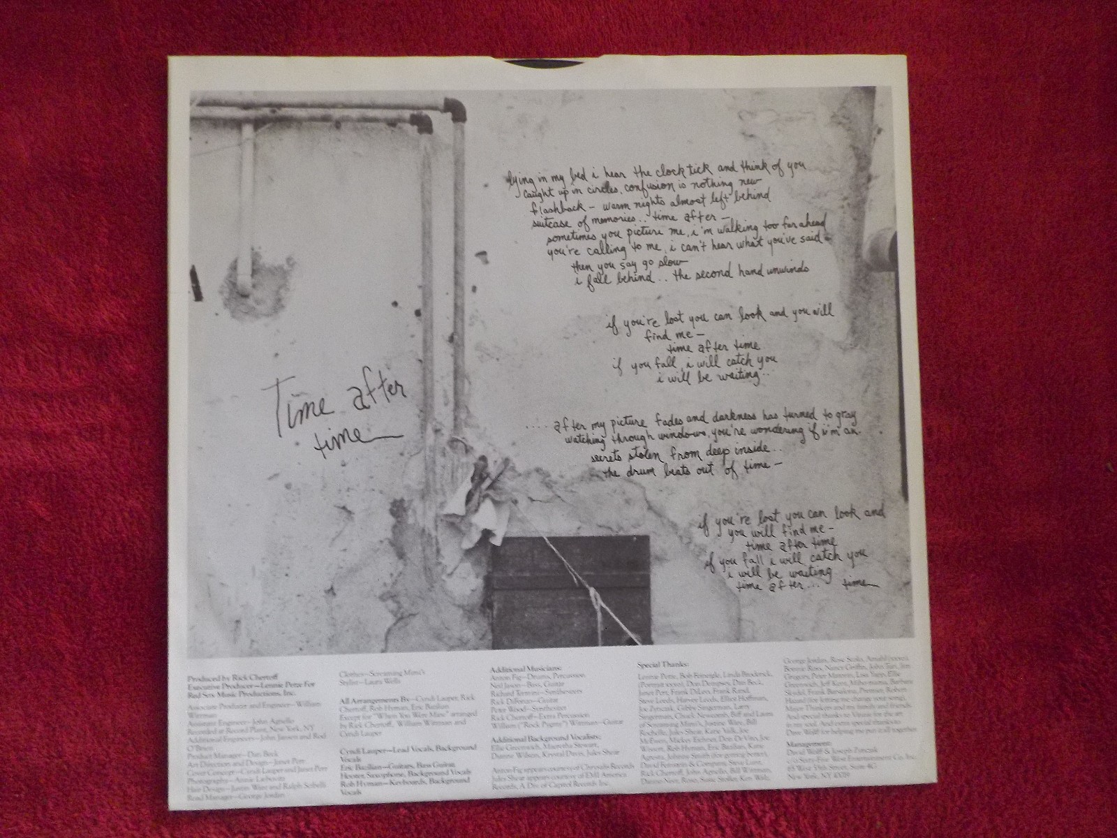Cyndi Lauper – She´s so unusual (LP, Portrait Records, PRT 25792, 1983), Bild 2