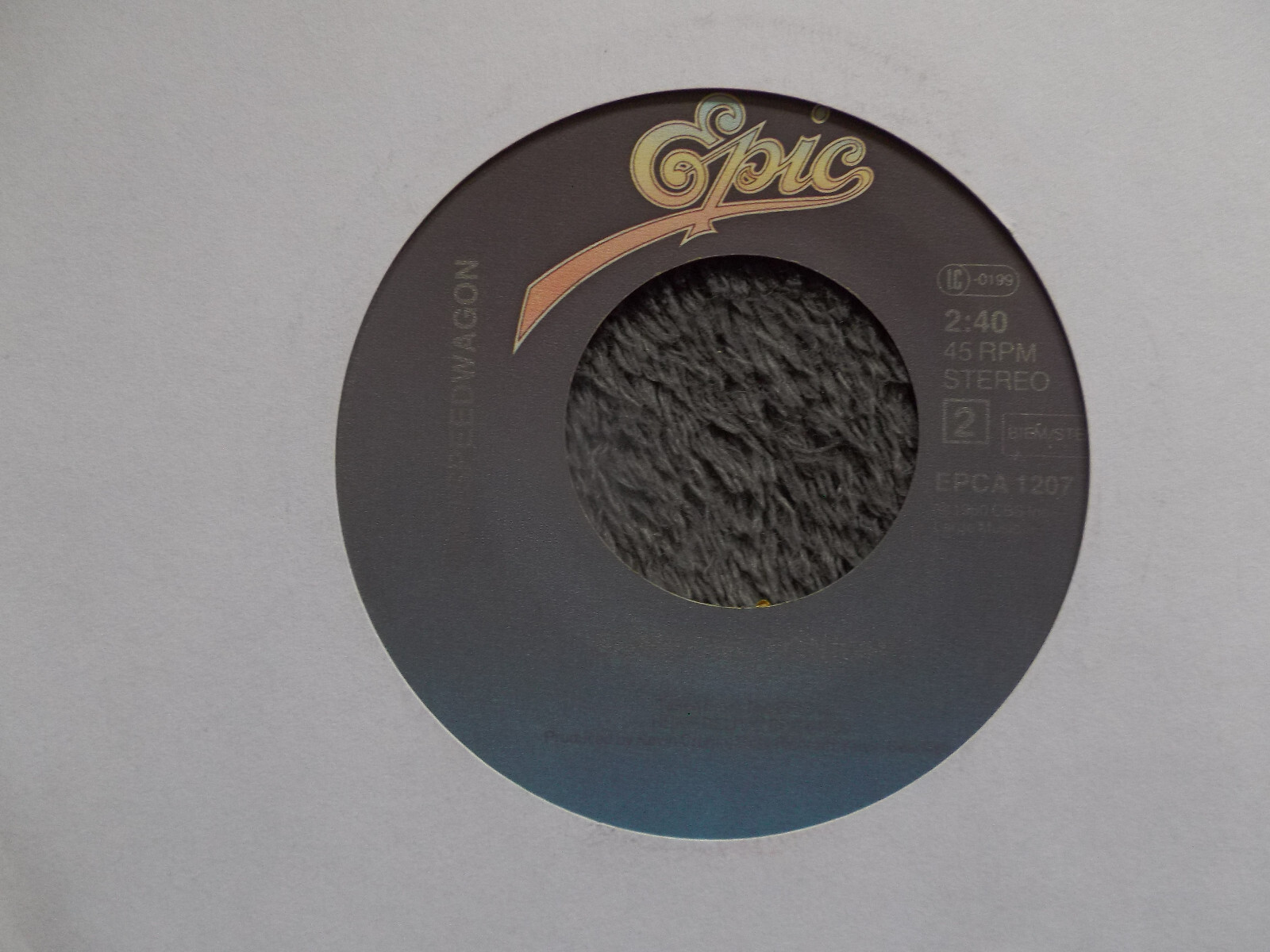 REO Speedwagon – Take it on the run / Someone tonight – Epic Records, EPCA 1207, Bild 2