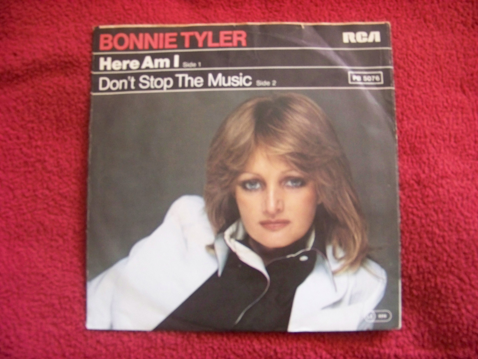 Bonnie Tyler – Here am I / Don´t stop the music (RCA Records, PB 5076), Bild 2
