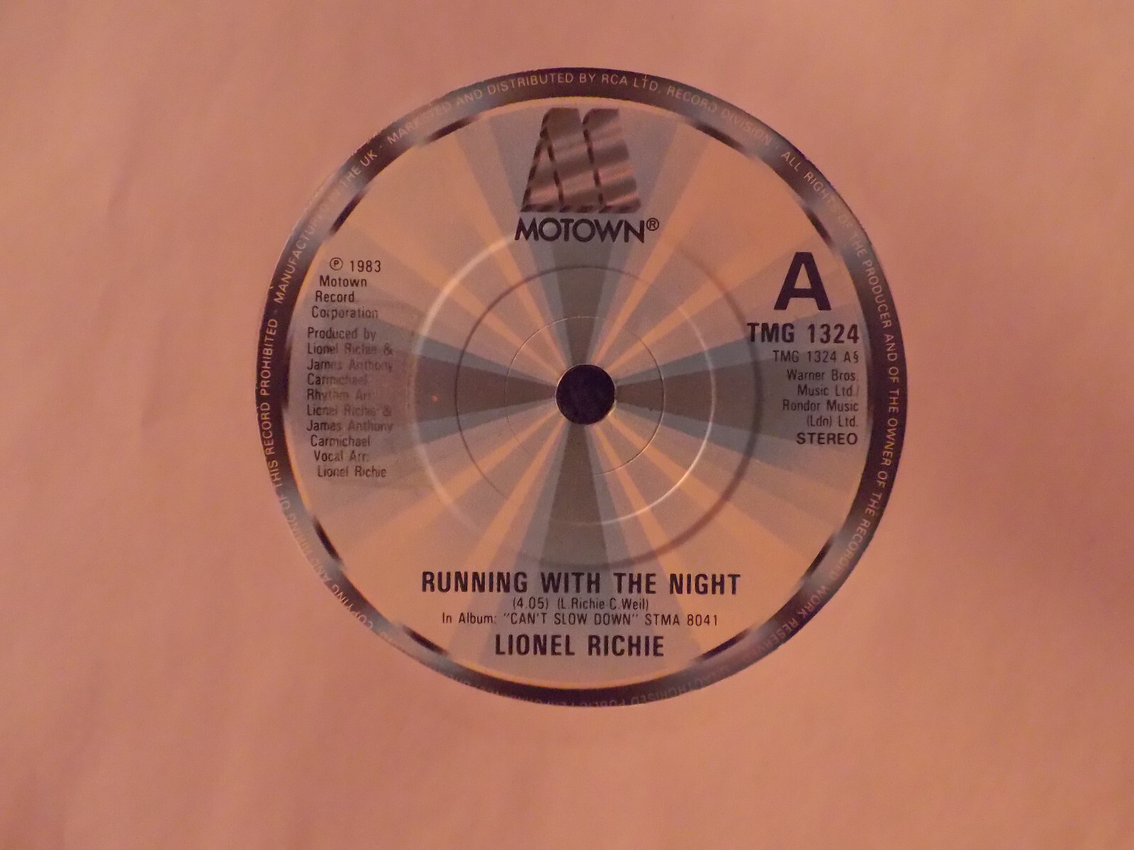 Lionel Richie – Running with the Night / Serves You Right (Motown, TMG 1324)