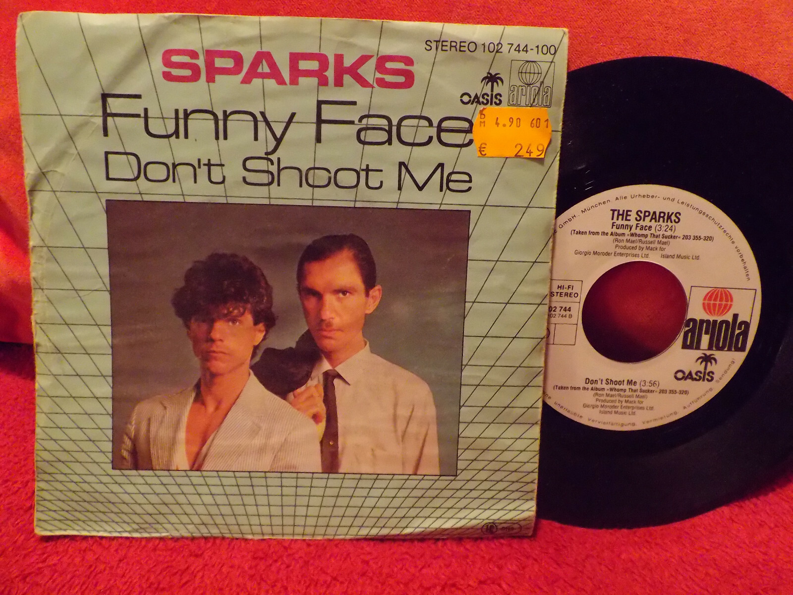 Sparks – Funny Face / Don’t Shoot Me (Ariola / Oasis Records, 1981)