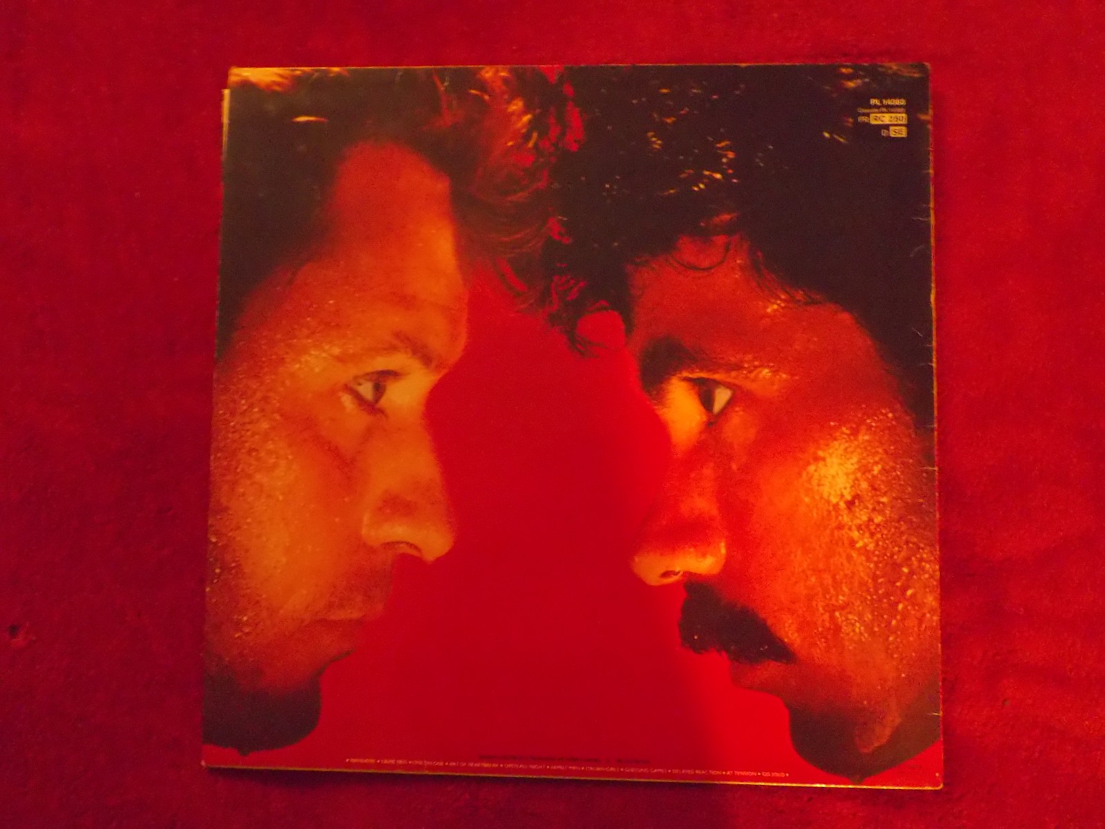 Daryl Hall & John Oates – H2O (RCA, PL 14383, Deutschland, 1982), Bild 4