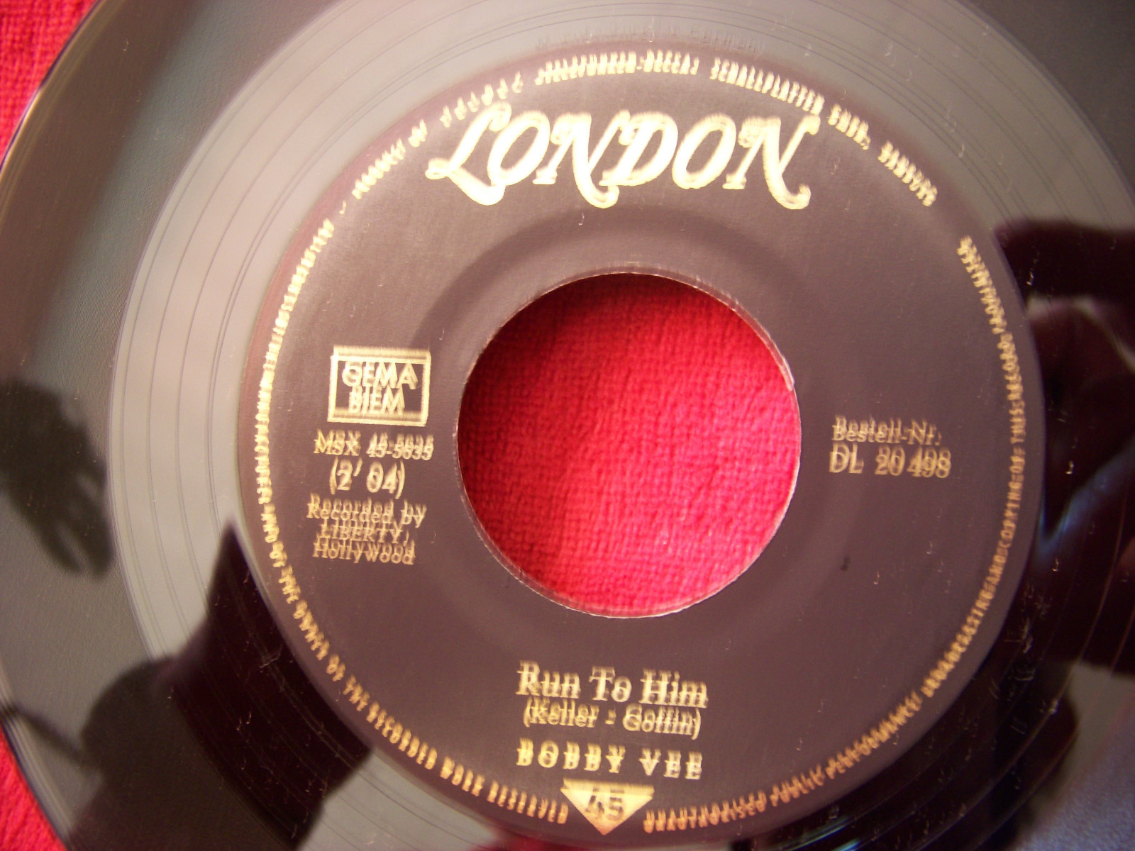 Bobby Vee – Run to Him / Susie-Q (London Records, DL 20 408)
