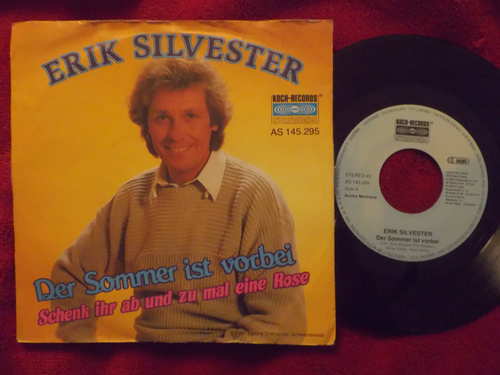 Erik Silvester – Der Sommer ist vorbei / Schenk ihr ab und zu mal eine Rose
