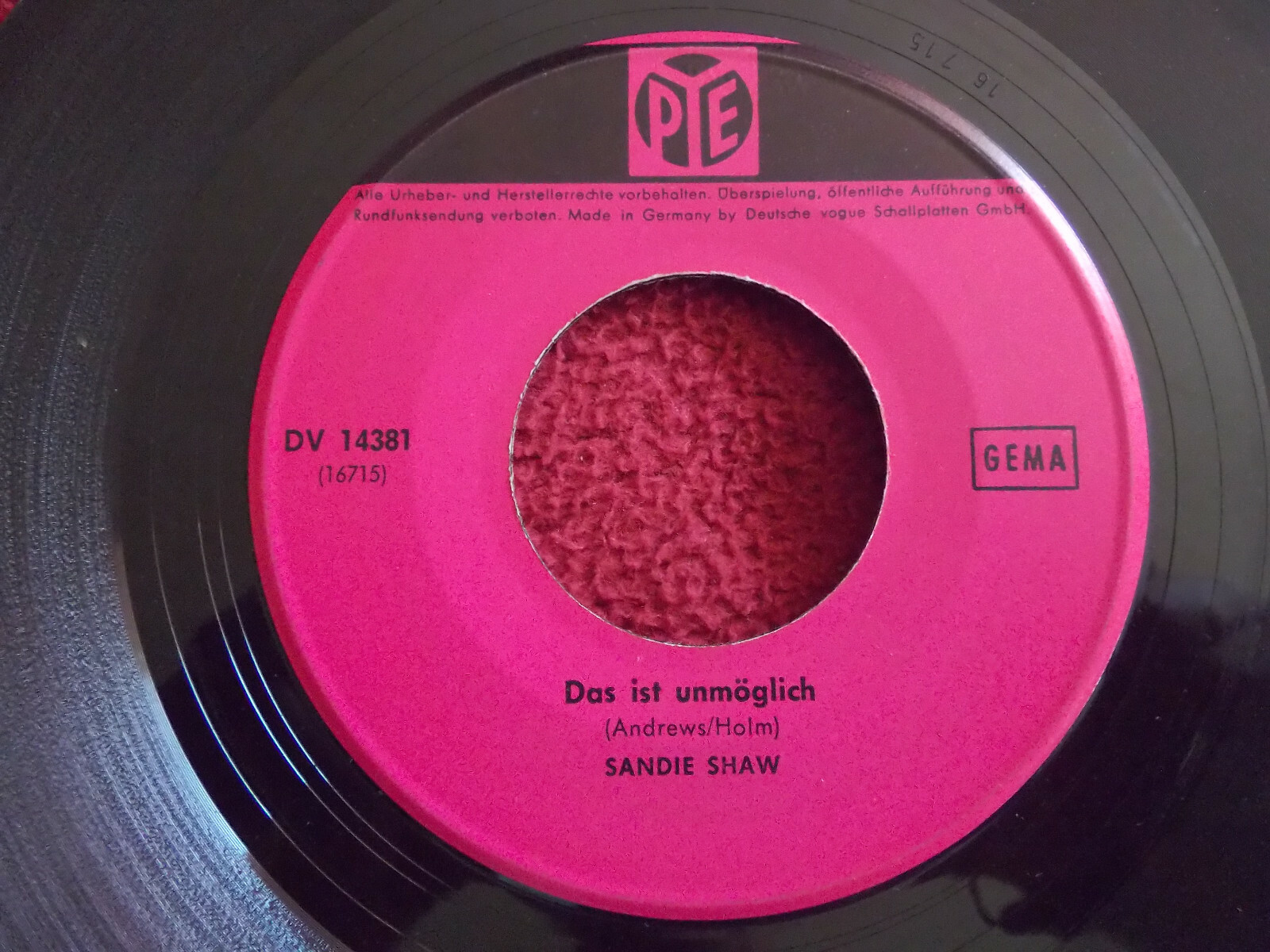 Sandie Shaw – Du weißt nichts von deinem Glück / Das ist unmöglich prima (Single), Bild 2