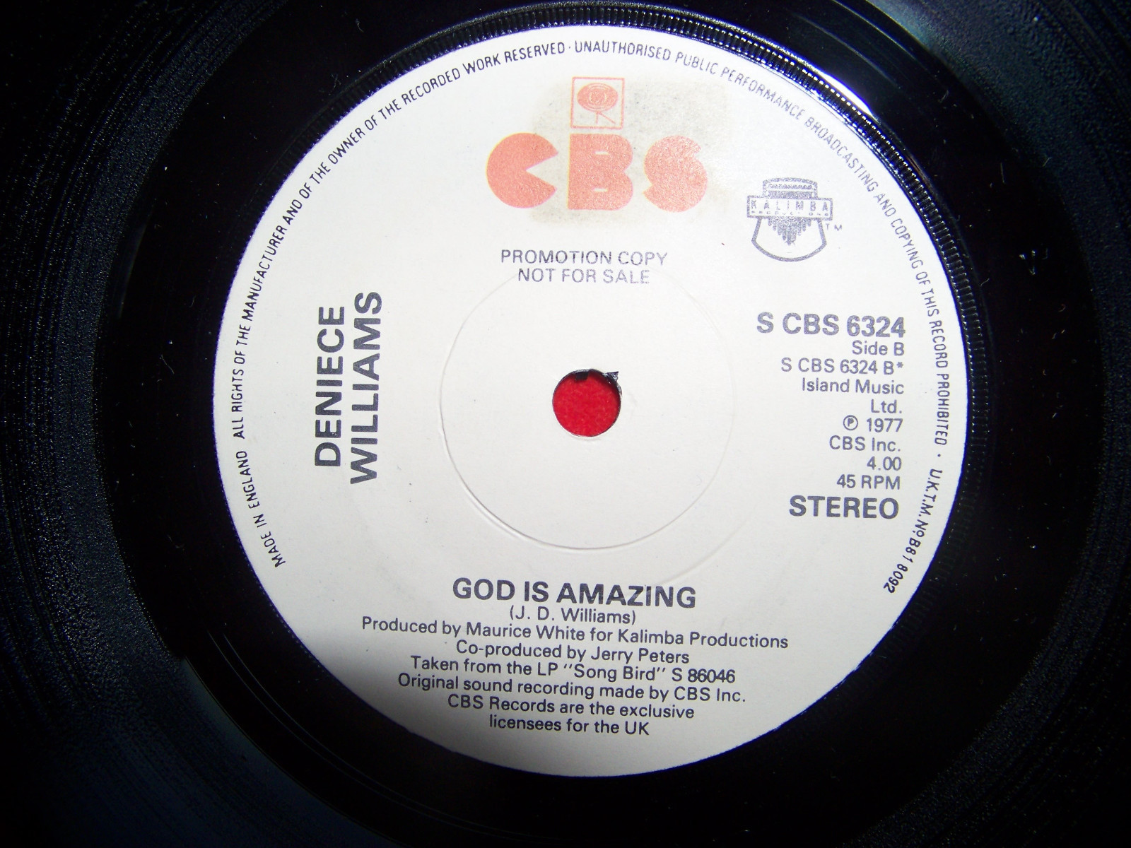 Deniece Williams – Season / God Is Amazing | CBS 6324, UK 1977 Promo-Single, Bild 2