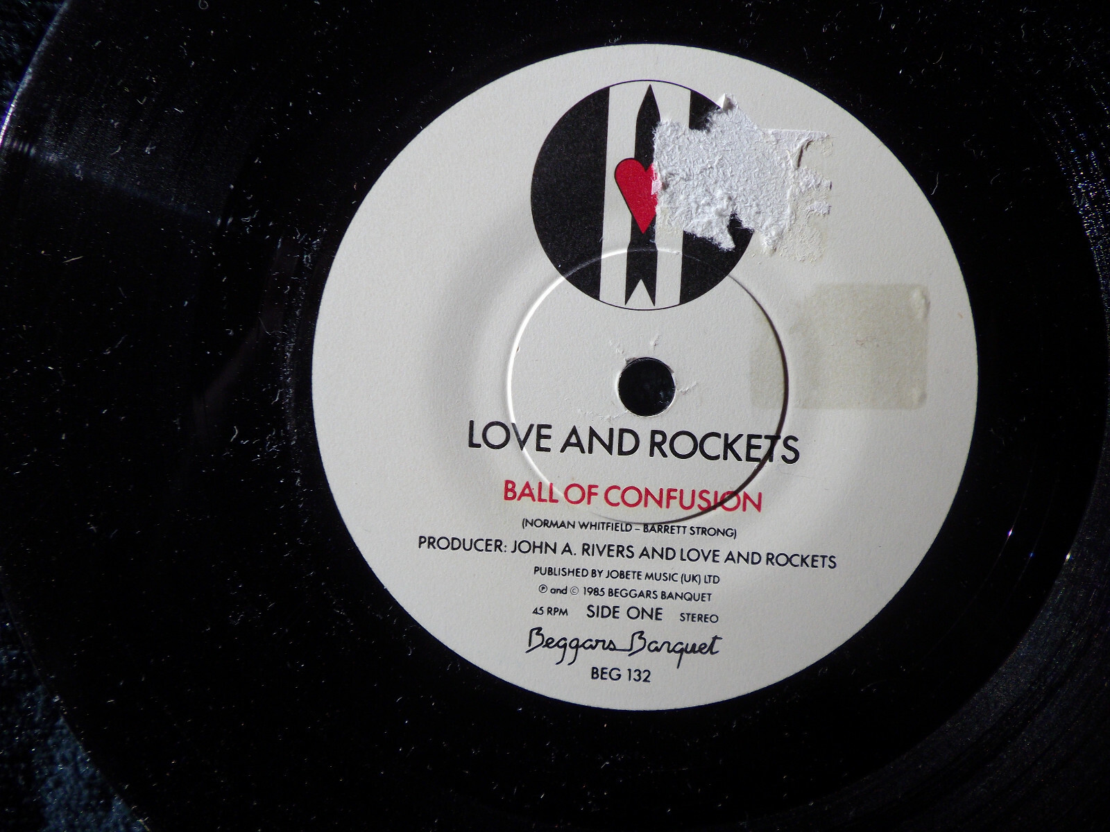 Love and Rockets – Ball of Confusion / Inside the Outside | Beggars Banquet, BEG  132, 1985