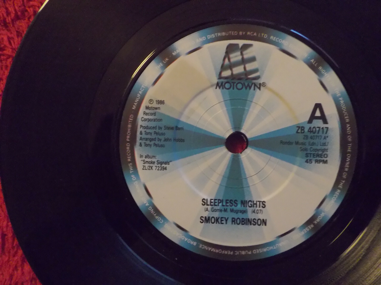 Smokey Robinson – Sleepless Nights / Close Encounters of the First Kind (Motown, 7-Inch-Single)