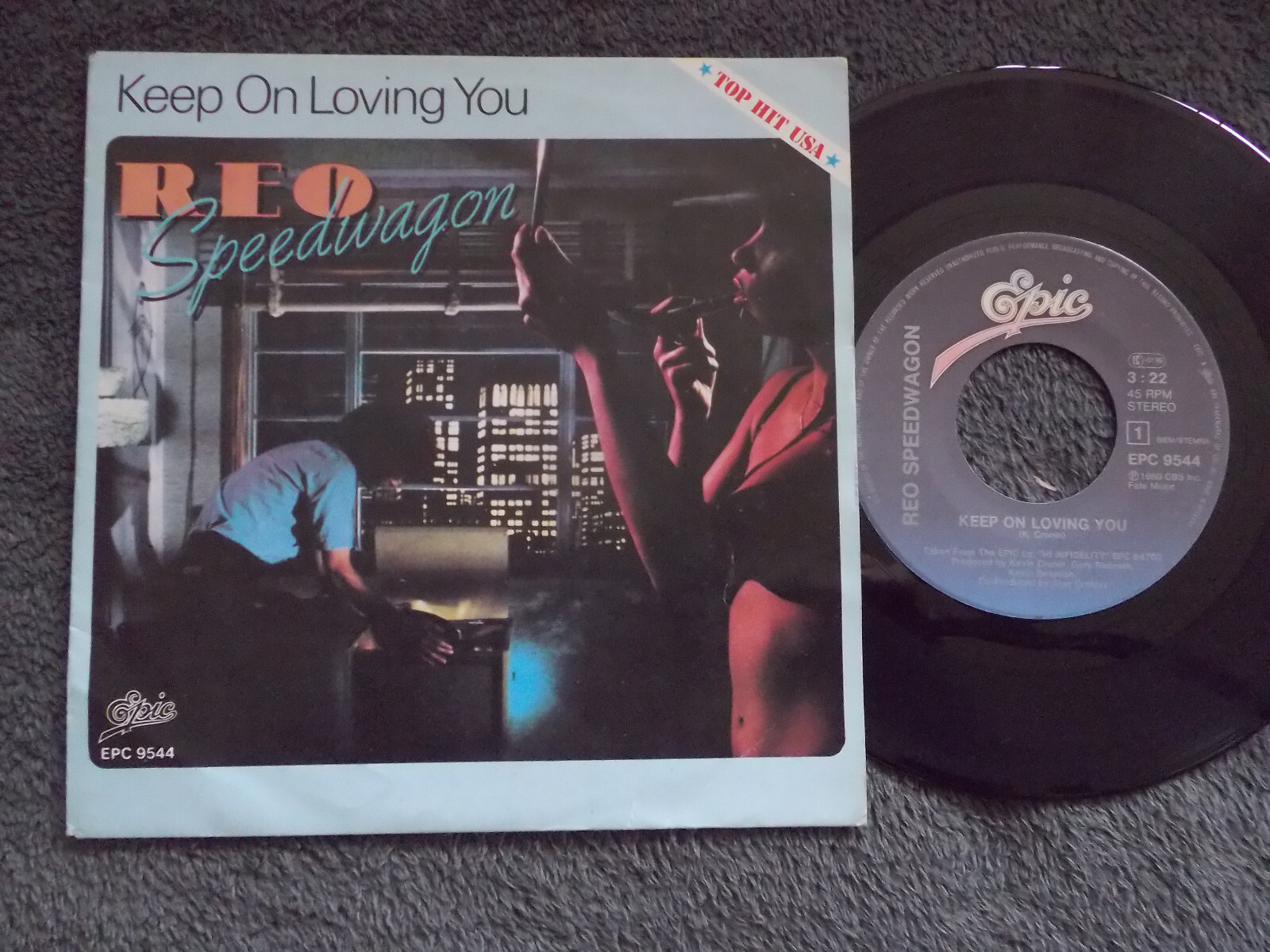REO Speedwagon – Keep on loving you / Follow my heart | Epic EPC 9544, Niederlande 1980