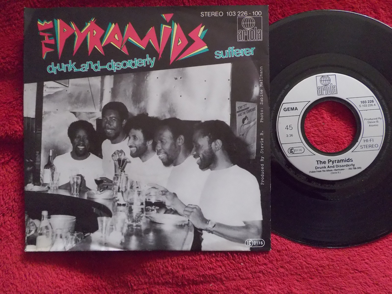 The Pyramids – Drunk and disorderly / Sufferer (Ariola, Single, 1990)