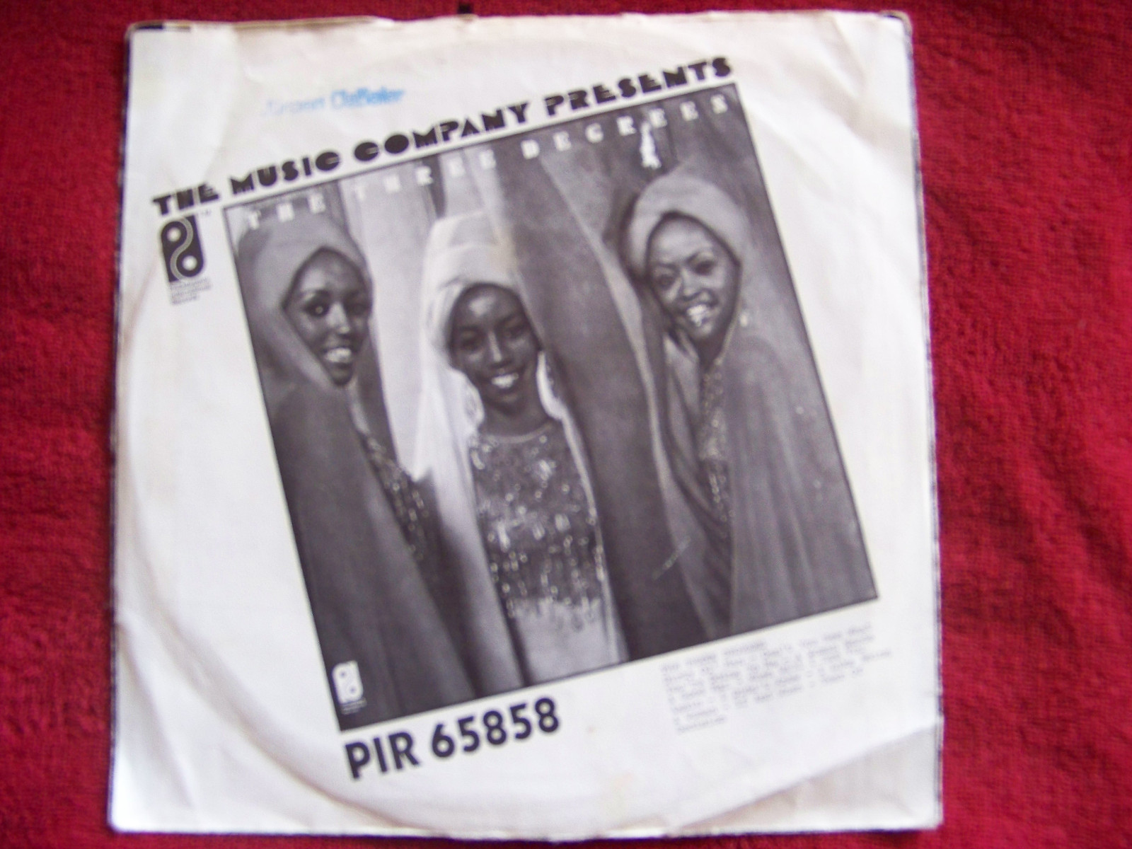 The Three Degrees – Dirty ol´ man / Can´t you see (Single, 1973), Bild 2