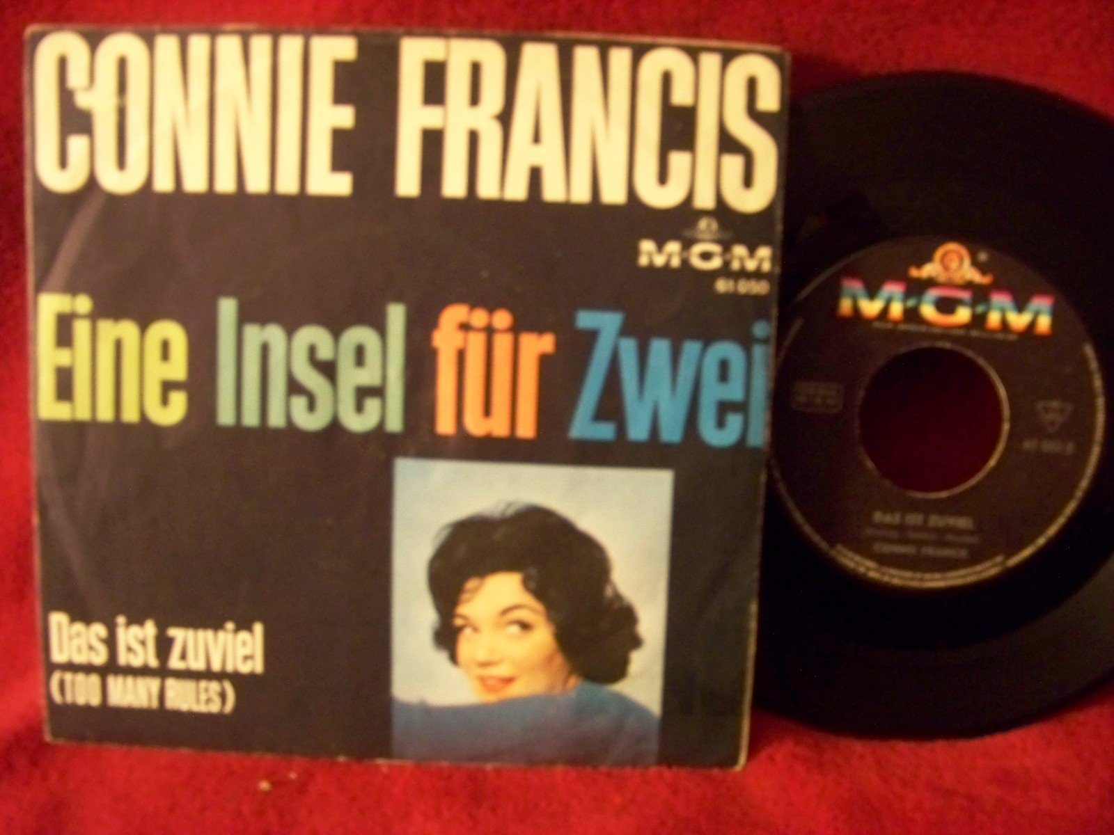 Connie Francis – Eine Insel für zwei / Das ist zuviel (Single)