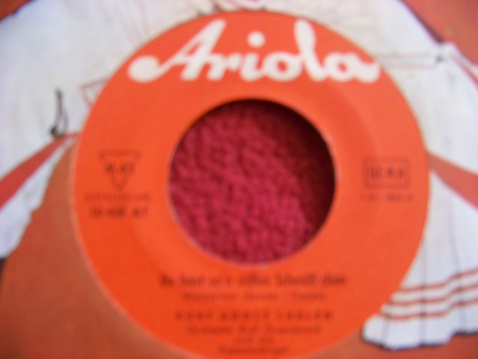 Kurt Adolf Thelen – Du hast so´n süßes Schnüß´chen / Bei uns wird jede Flasche leer (Single), Bild 2