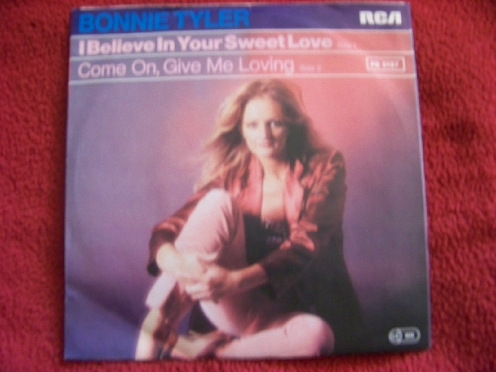Bonnie Tyler – I believe in your sweet love / Come on, give me loving | RCA Records PB 5187, Bild 2