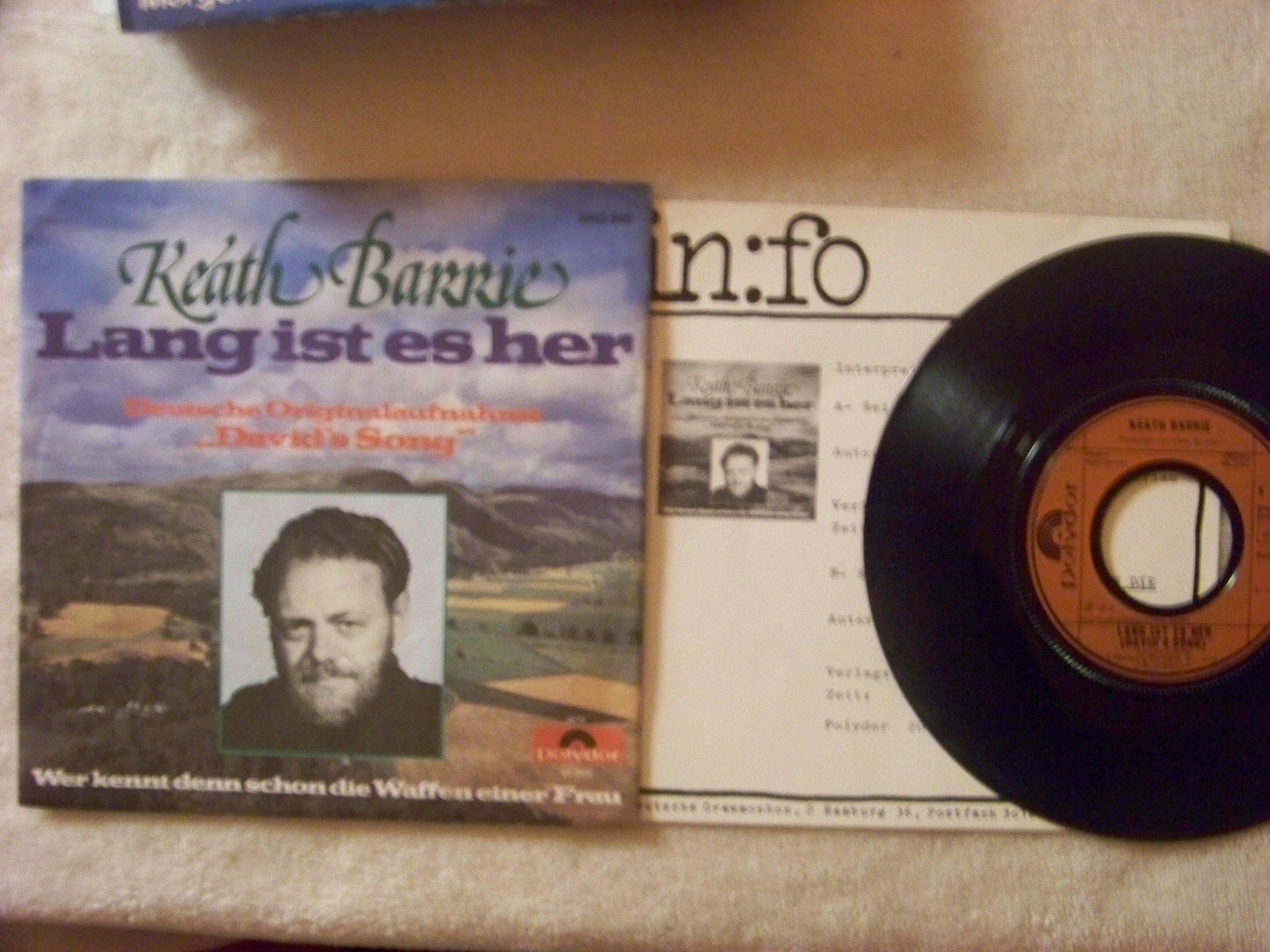 Keath Barrie – Lang ist es her / Wer kennt denn schon die Waffen einer Frau (7″-Single)